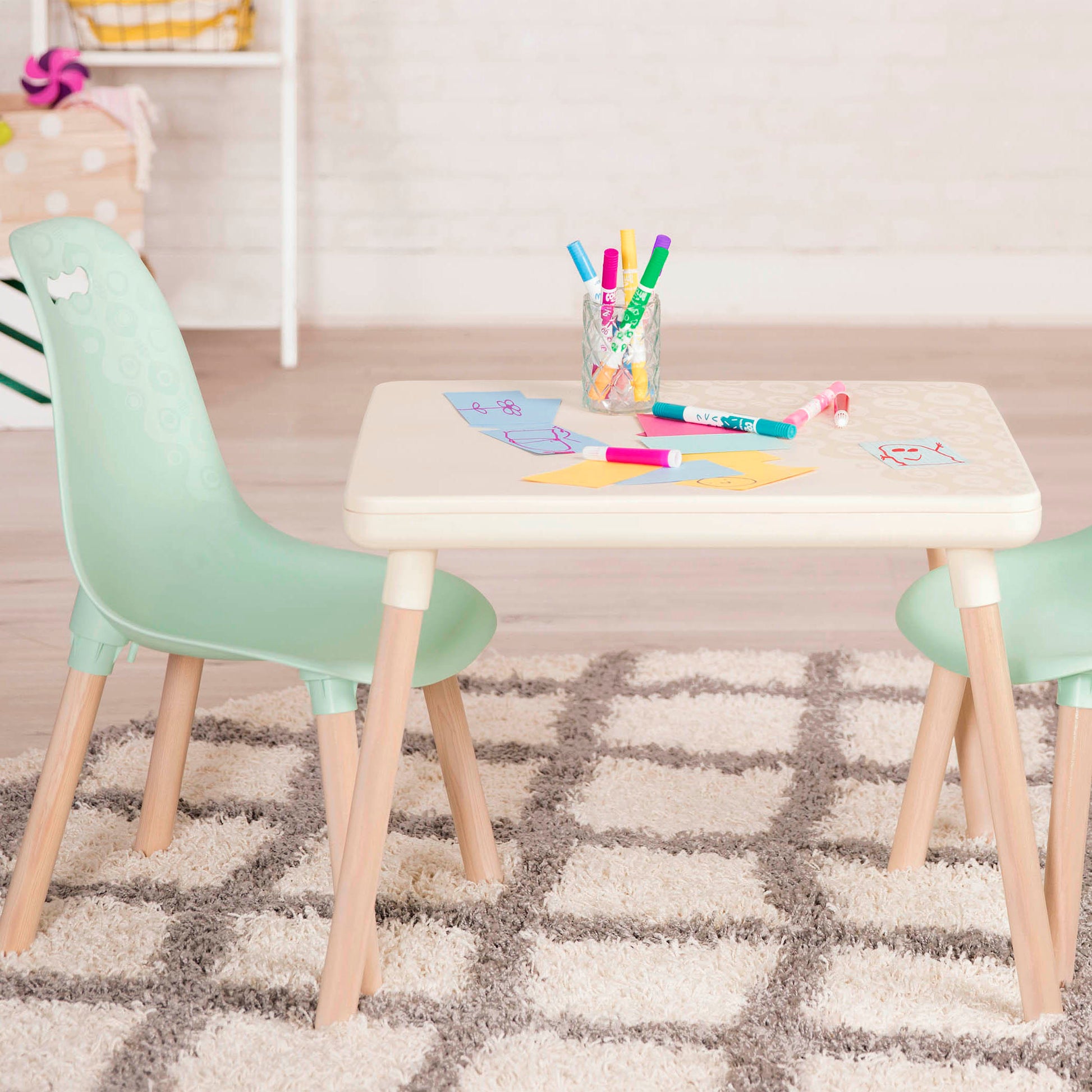 Kid Century Modern: Table & Chair Set - Mint
